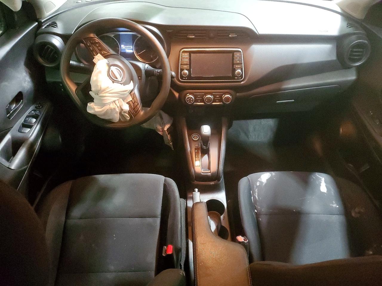 2023 NISSAN KICKS S photo 8