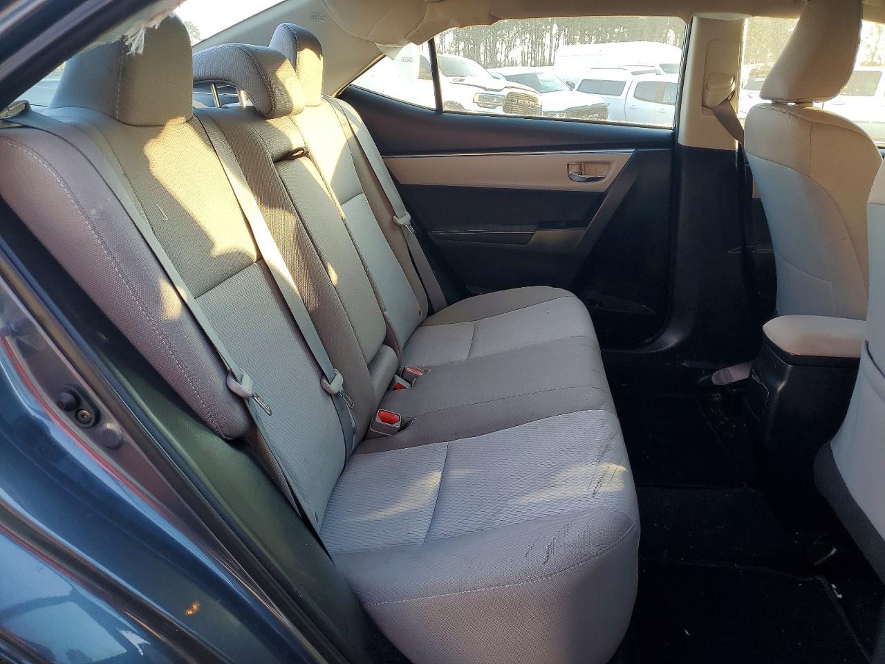 2016 TOYOTA COROLLA L photo 10