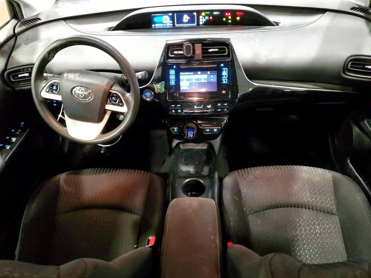 2017 TOYOTA PRIUS photo 8