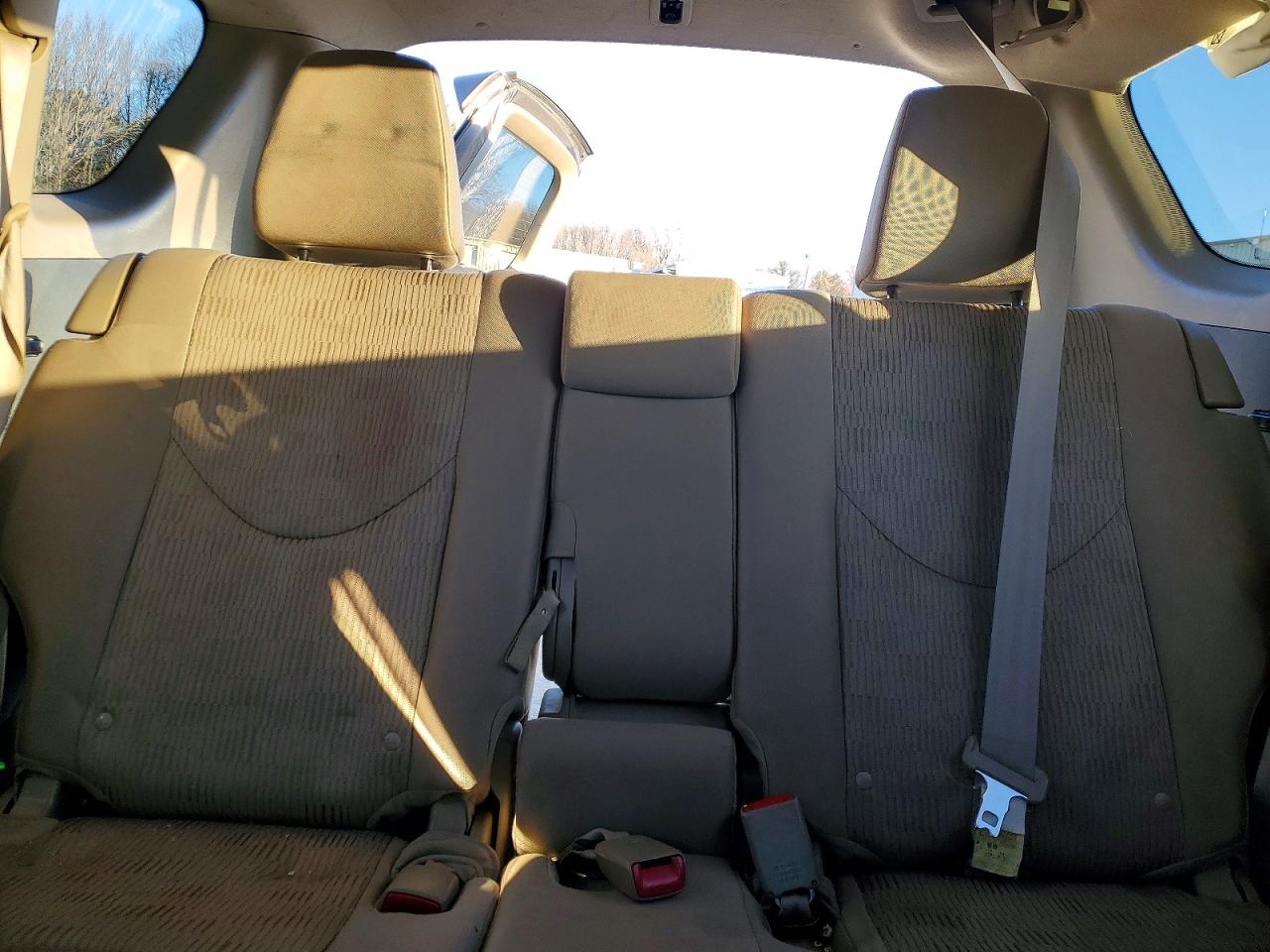 2012 TOYOTA RAV4 photo 10