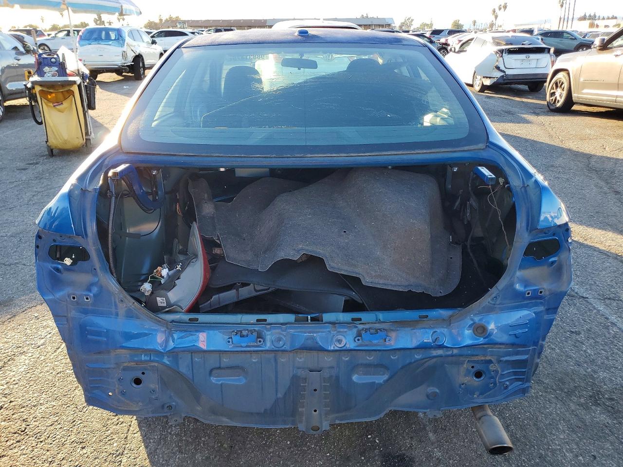 2010 TOYOTA COROLLA BASE photo 6