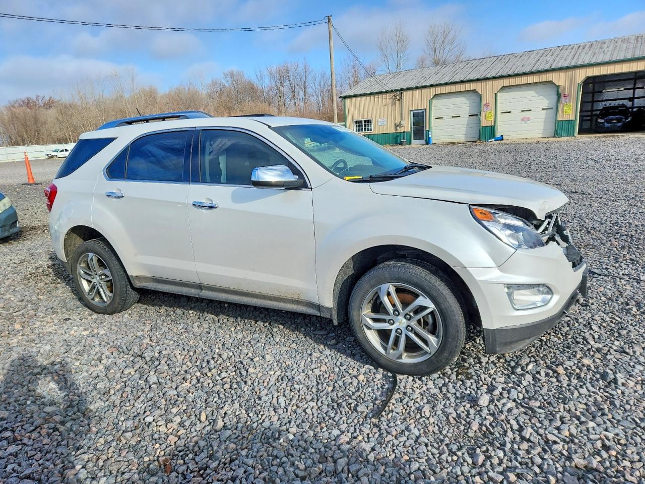 2017 CHEVROLET EQUINOX PREMIER photo 4