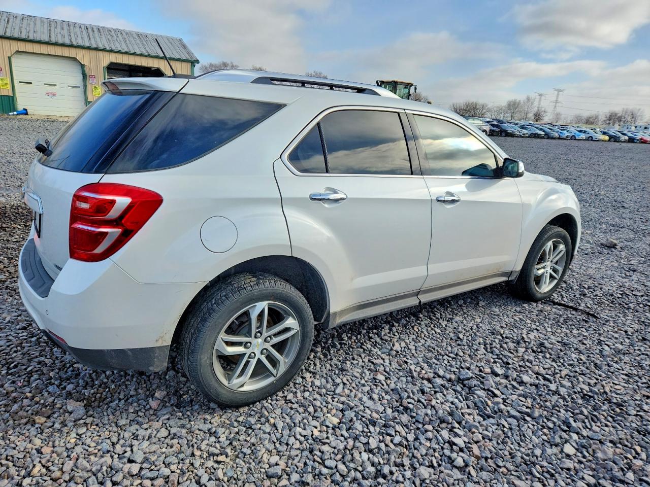 2017 CHEVROLET EQUINOX PREMIER photo 3