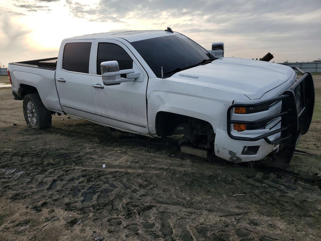 2016 CHEVROLET SILVERADO K2500 HEAVY DUTY LTZ photo 4