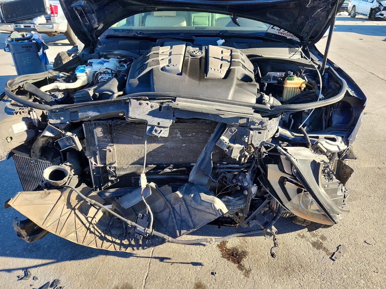2014 VOLKSWAGEN TOUAREG V6 TDI photo 23