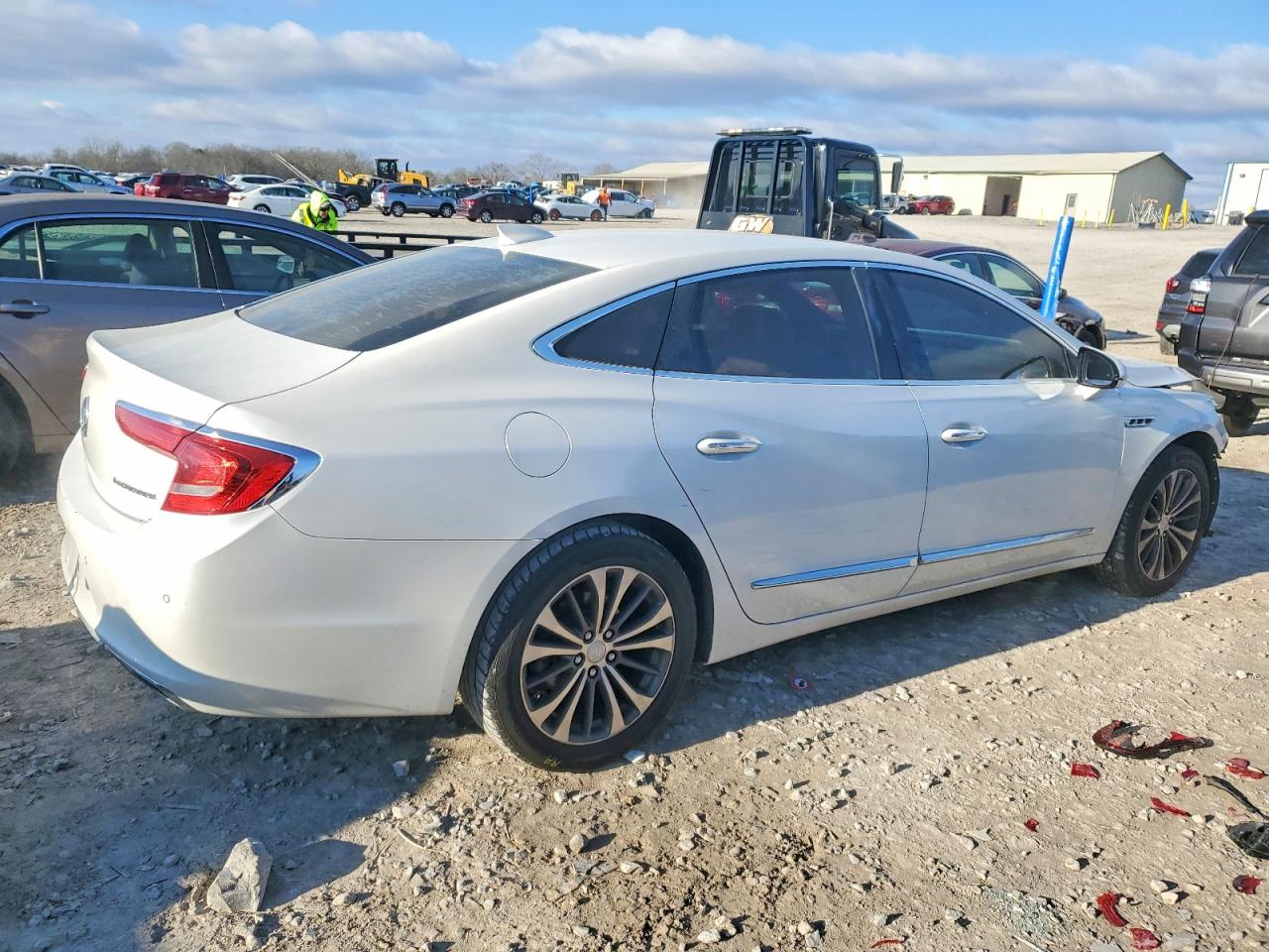 2017 BUICK LACROSSE ESSENCE photo 3