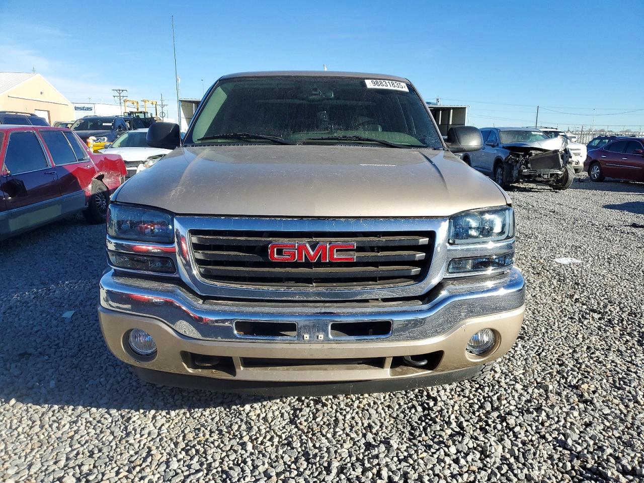 2006 GMC NEW SIERRA photo 9