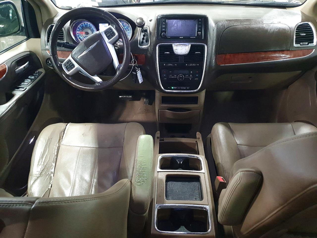 2012 CHRYSLER TOWN & COUNTRY TOURING photo 22