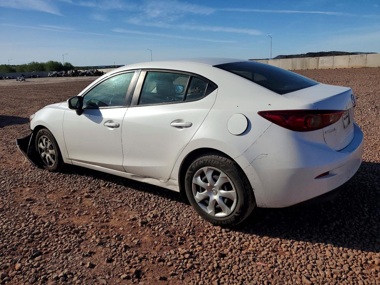 2018 MAZDA 3 SPORT photo 2