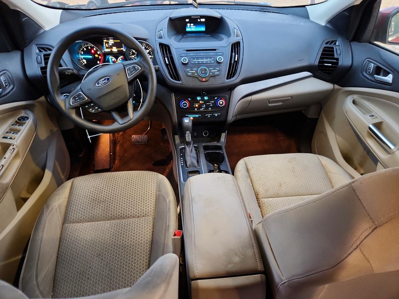2017 FORD ESCAPE SE photo 8