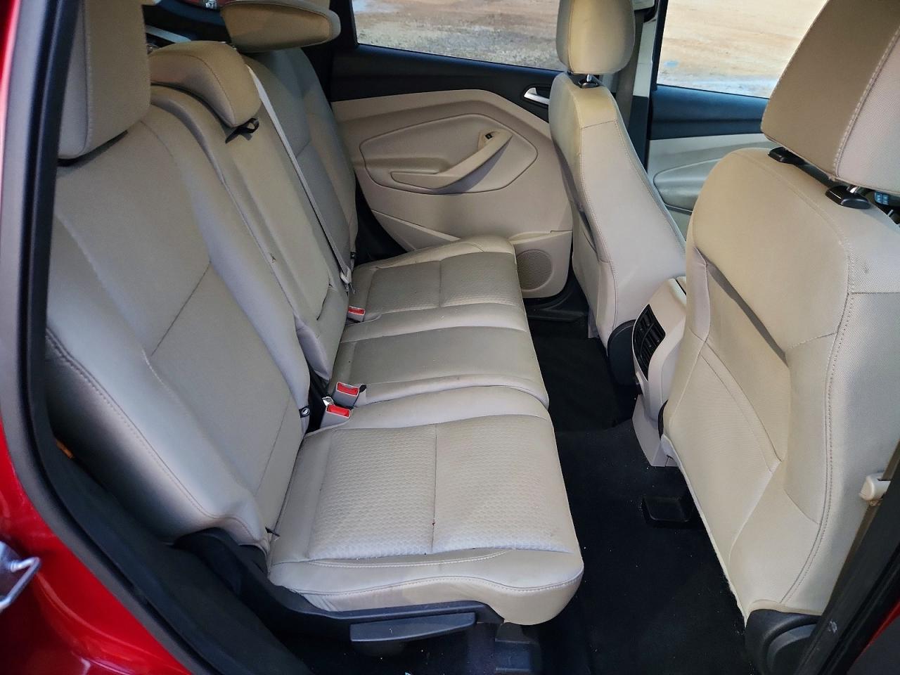 2017 FORD ESCAPE SE photo 11