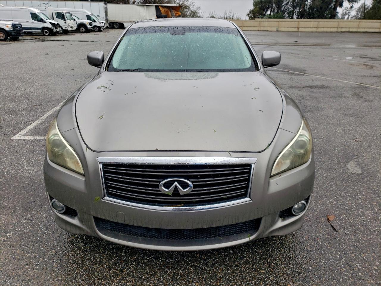 2012 INFINITI M37 photo 5