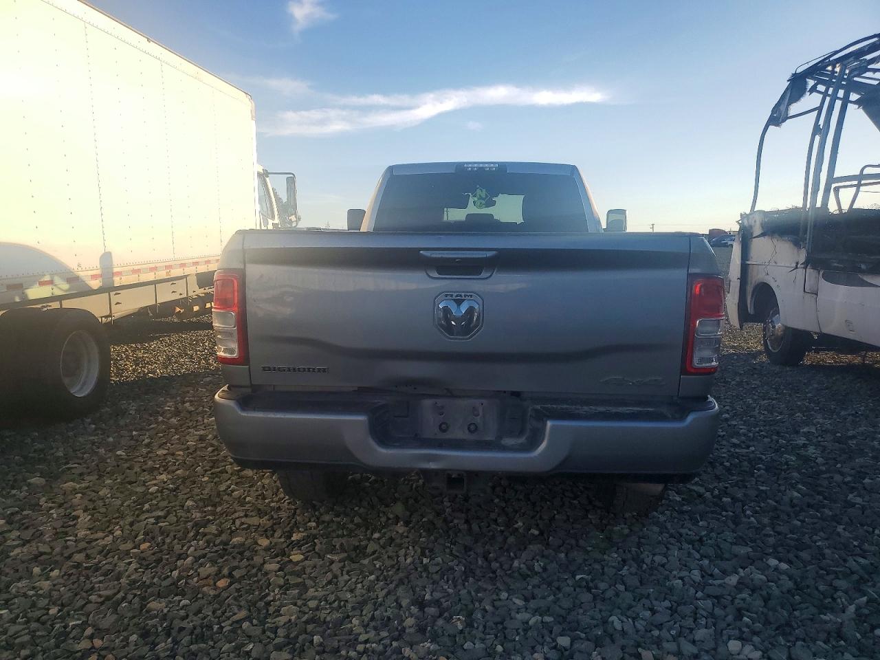 2019 RAM 3500 BIG HORN photo 6
