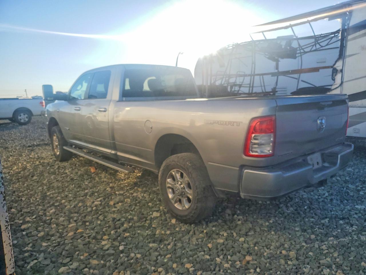2019 RAM 3500 BIG HORN photo 2