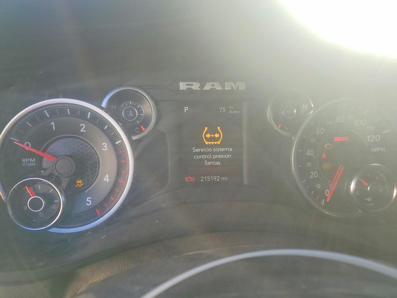 2019 RAM 3500 BIG HORN photo 9