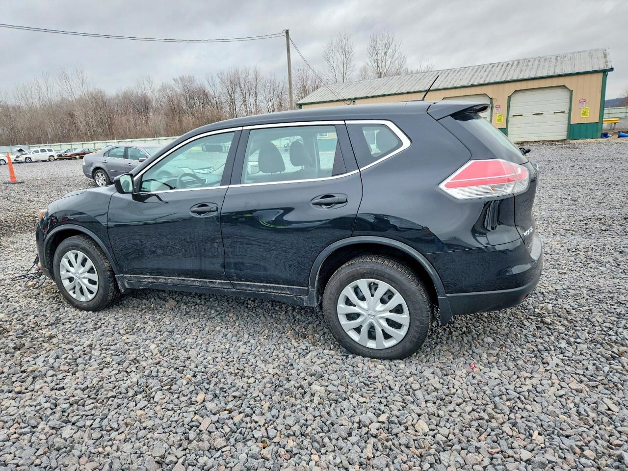 2016 NISSAN ROGUE S photo 2