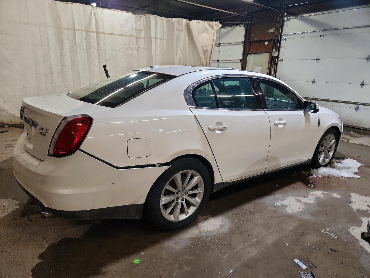 2012 LINCOLN MKS photo 3