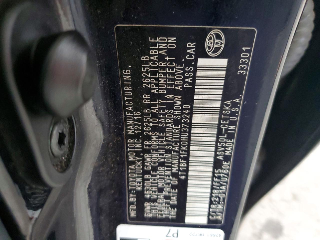 2017 TOYOTA CAMRY LE photo 12