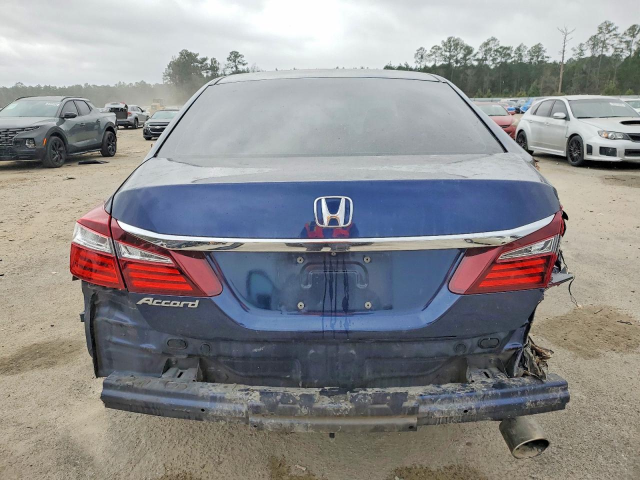 2016 HONDA ACCORD LX photo 6