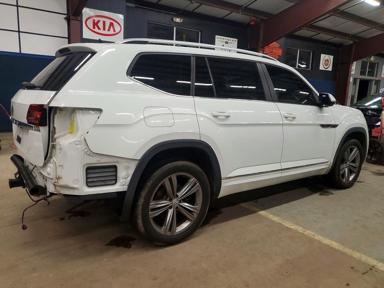2018 VOLKSWAGEN ATLAS SE photo 3