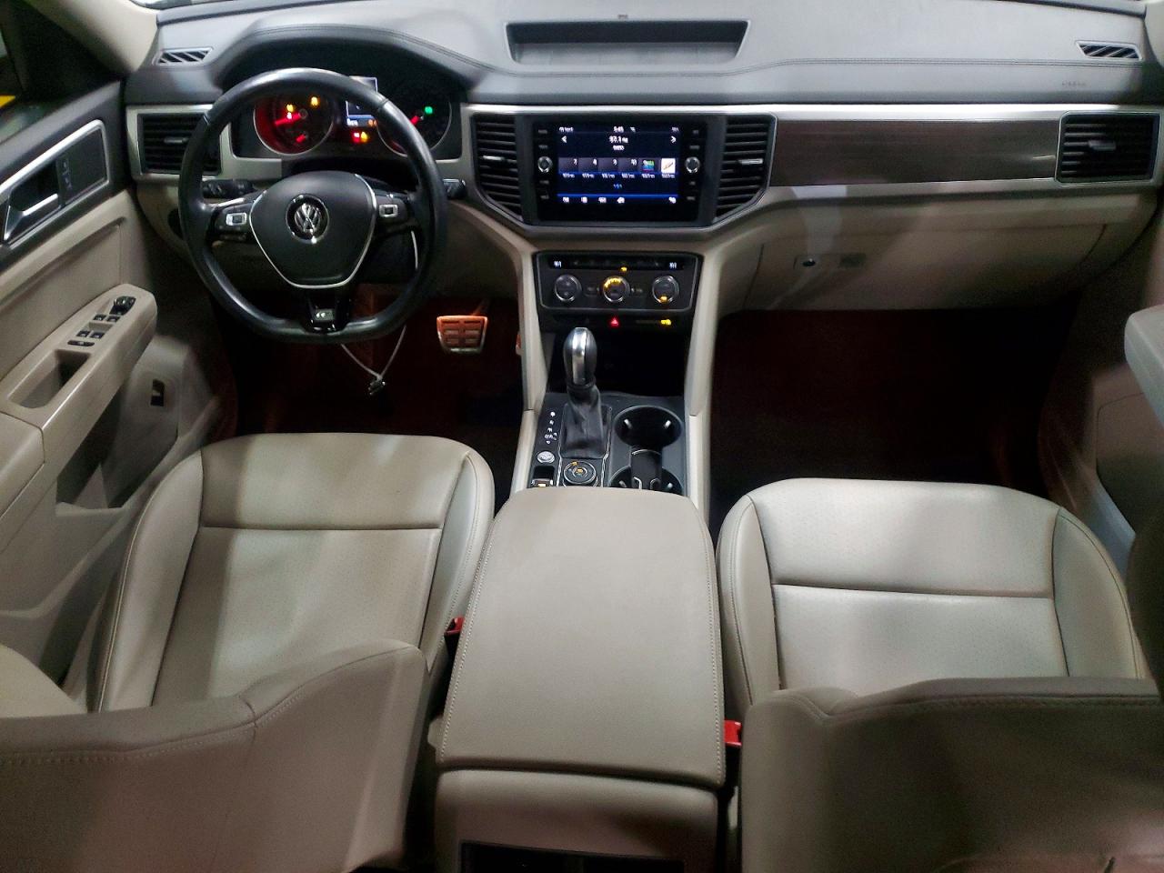 2018 VOLKSWAGEN ATLAS SE photo 8