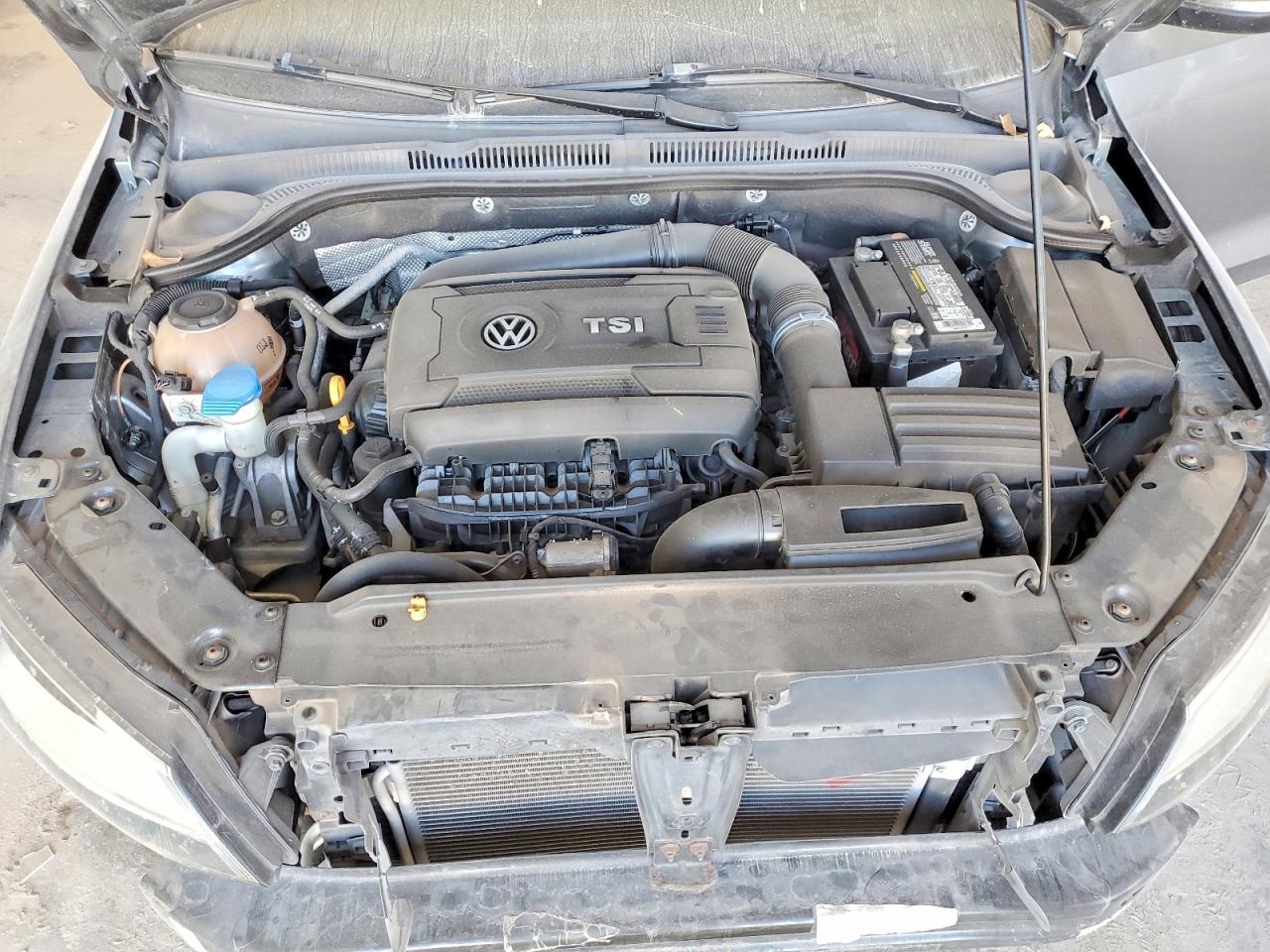 2018 VOLKSWAGEN JETTA SPORT photo 11