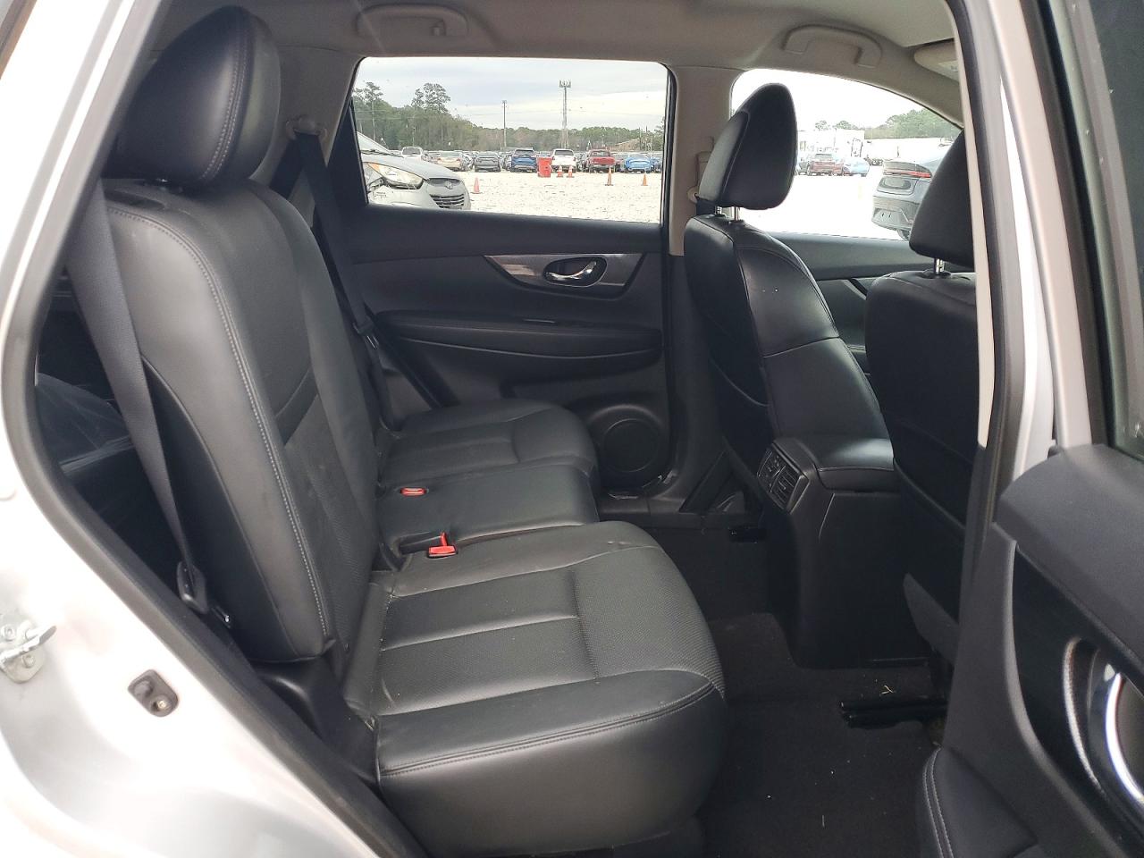 2014 NISSAN ROGUE SL photo 11