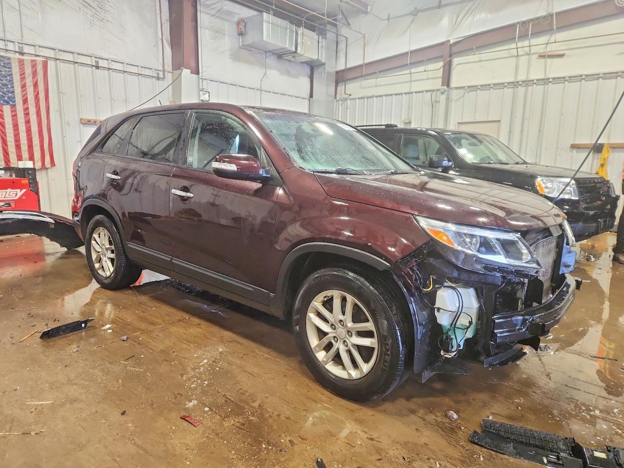 2014 KIA SORENTO LX photo 4