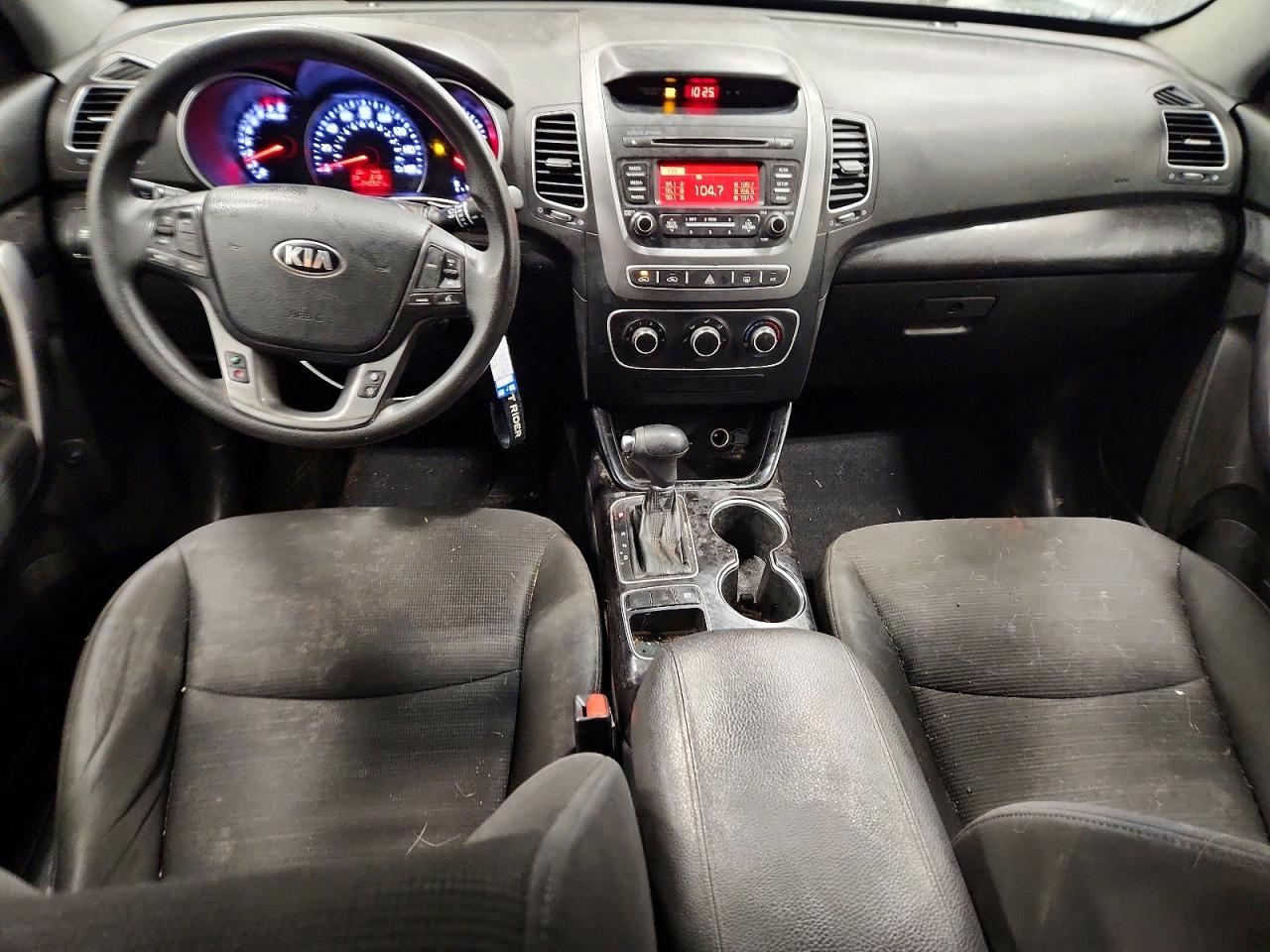 2014 KIA SORENTO LX photo 8