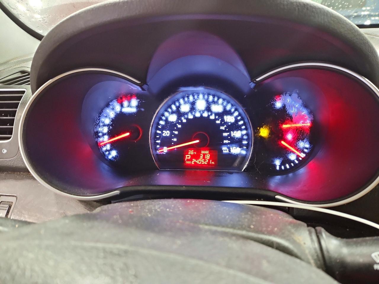 2014 KIA SORENTO LX photo 9