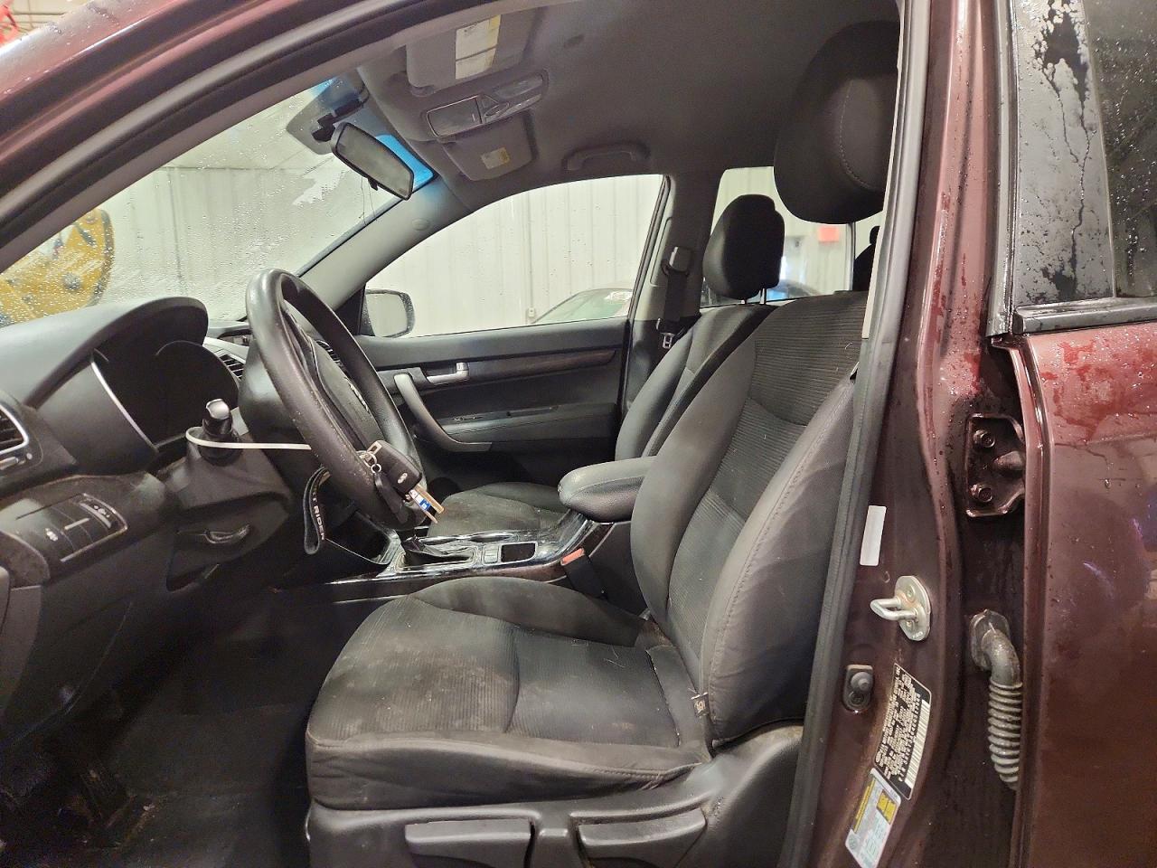 2014 KIA SORENTO LX photo 7