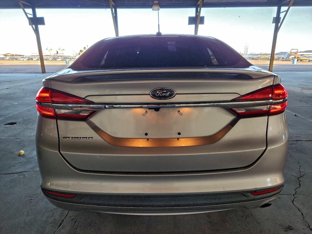 2017 FORD FUSION S photo 6