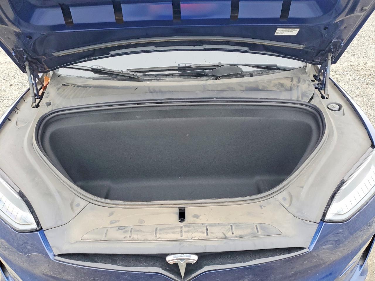 2024 TESLA MODEL X photo 12