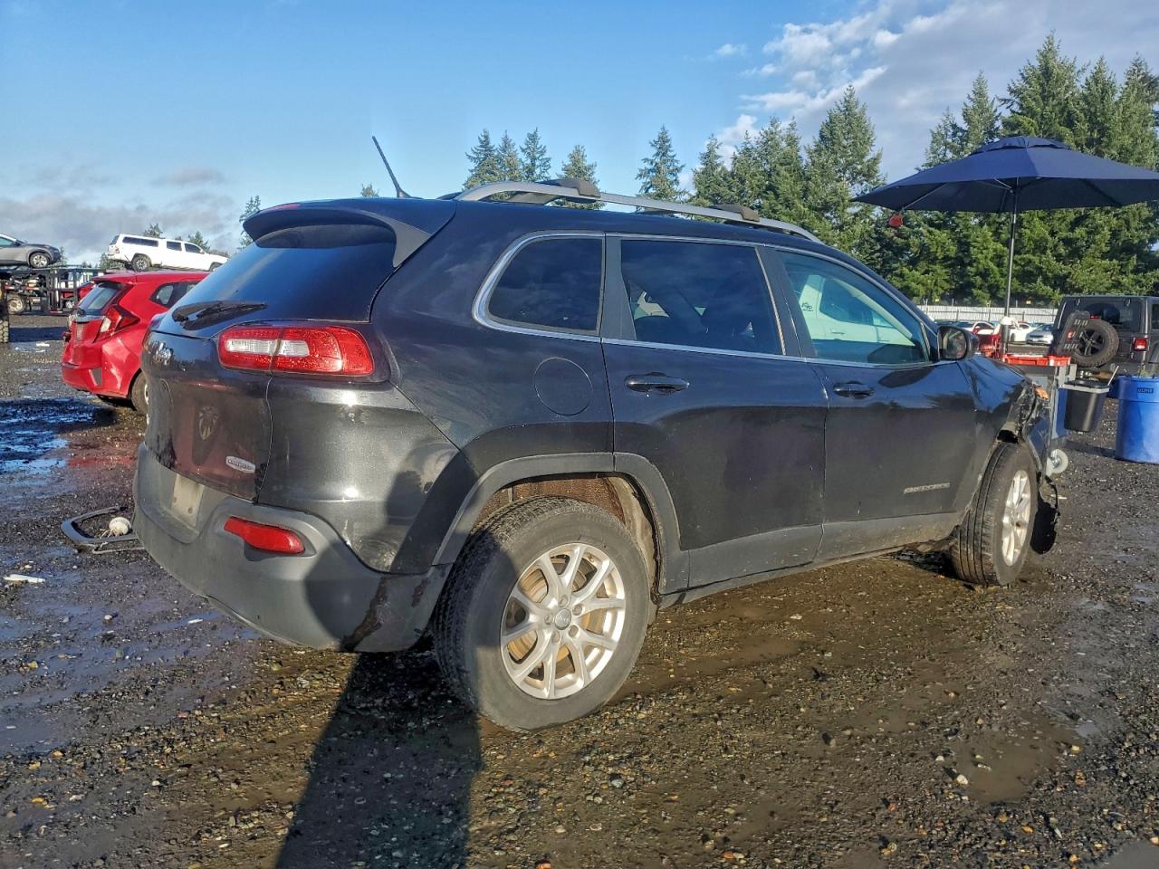 2015 JEEP CHEROKEE LATITUDE photo 3