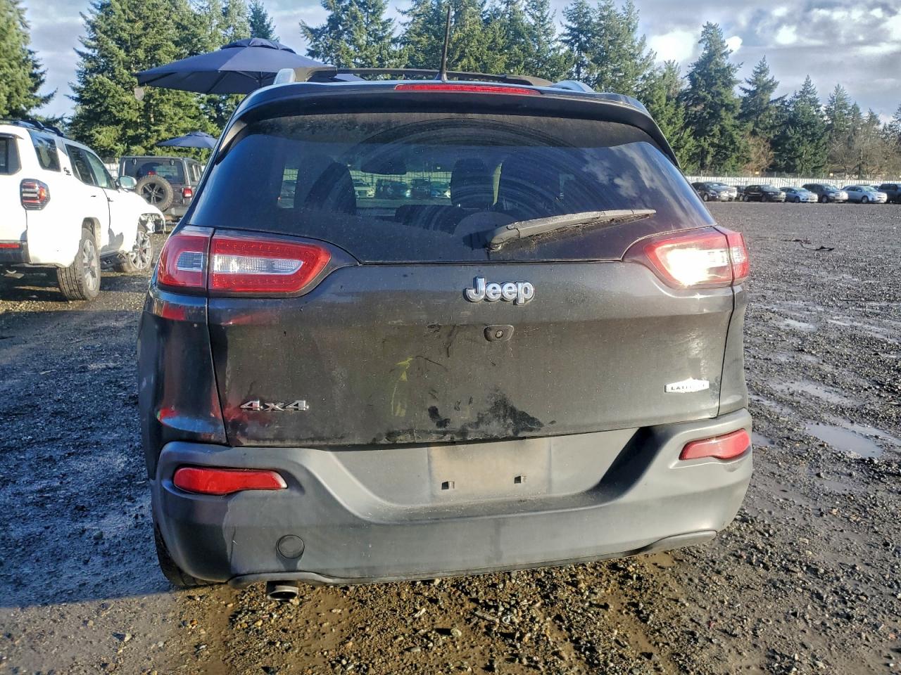 2015 JEEP CHEROKEE LATITUDE photo 6