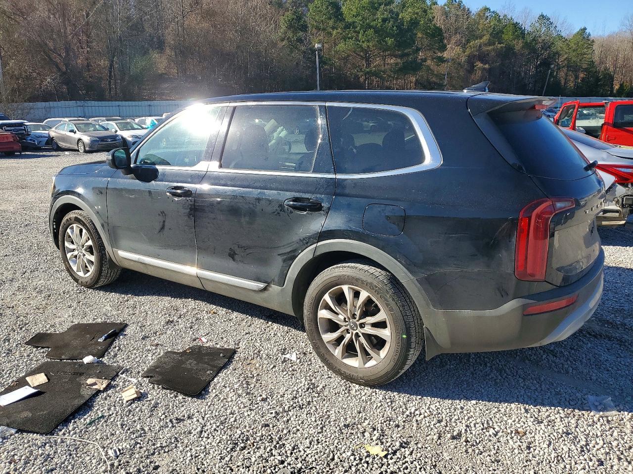 2021 KIA TELLURIDE LX photo 2
