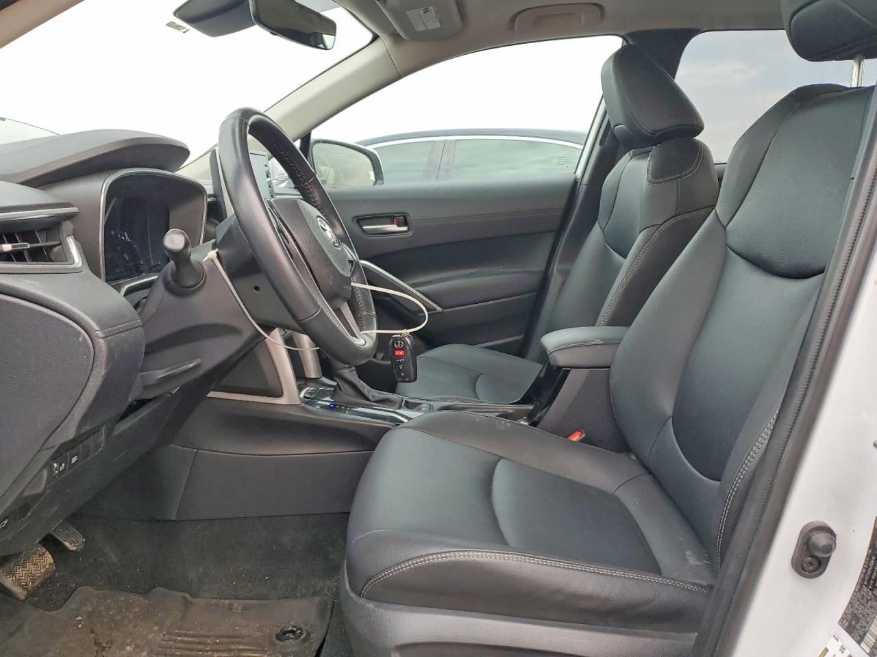 2022 TOYOTA COROLLA CROSS XLE photo 7