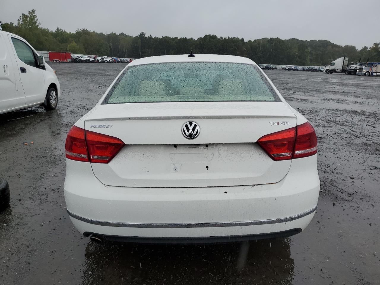 2015 VOLKSWAGEN PASSAT SEL photo 6