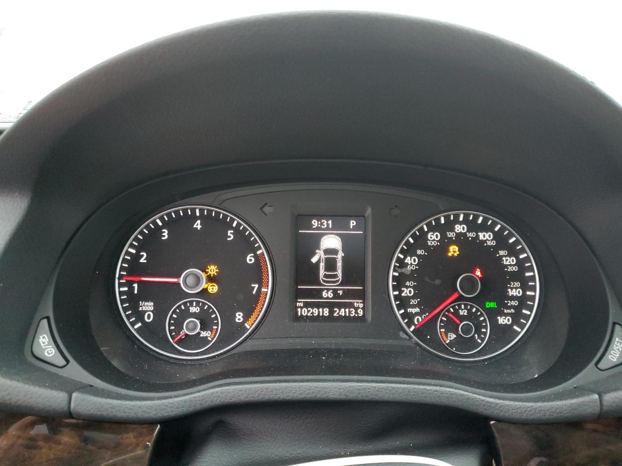 2015 VOLKSWAGEN PASSAT SEL photo 9