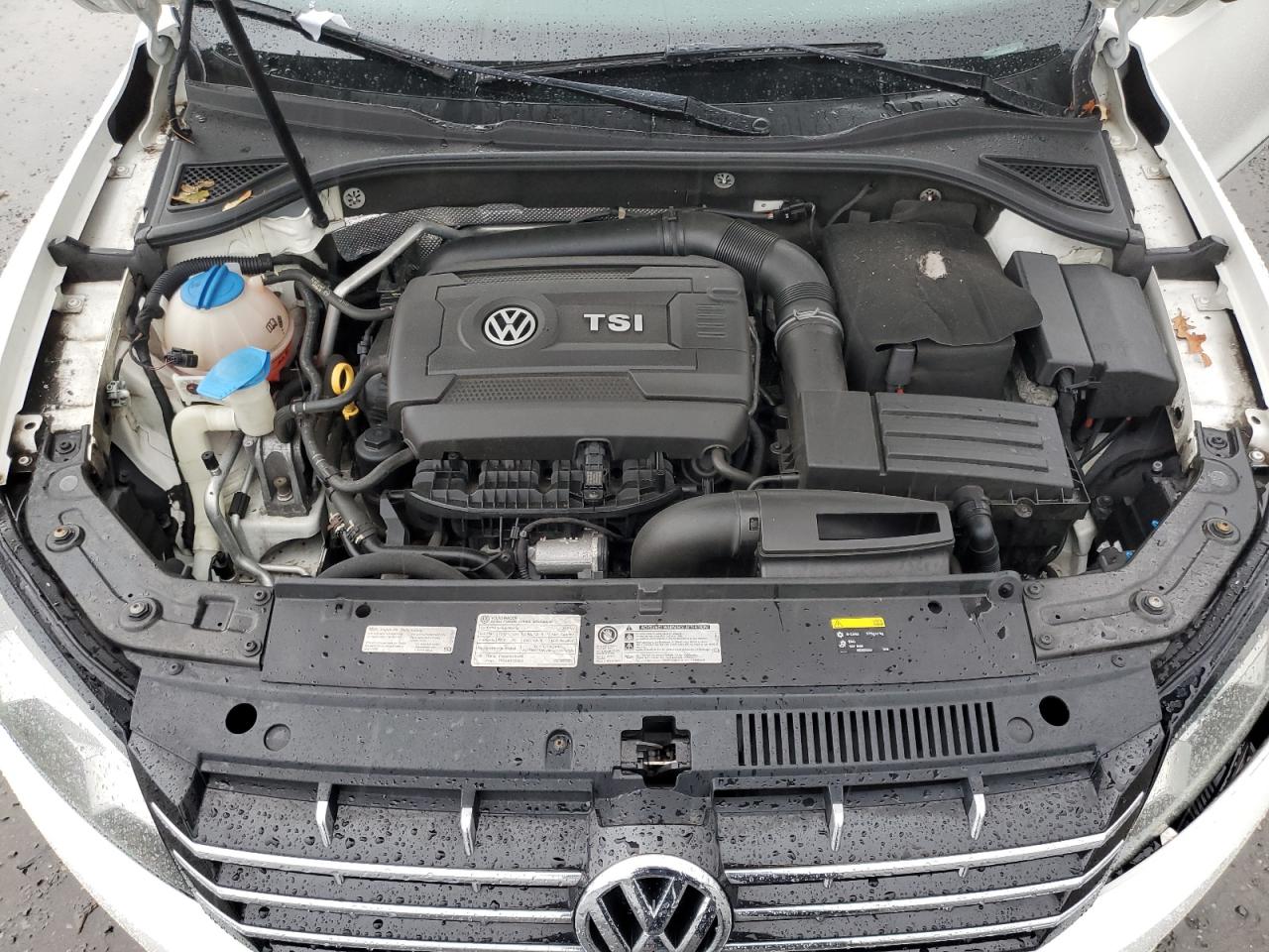 2015 VOLKSWAGEN PASSAT SEL photo 11