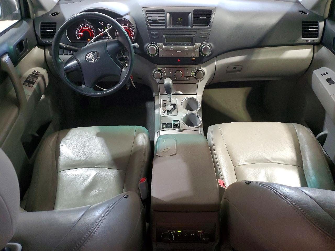 2009 TOYOTA HIGHLANDER photo 8