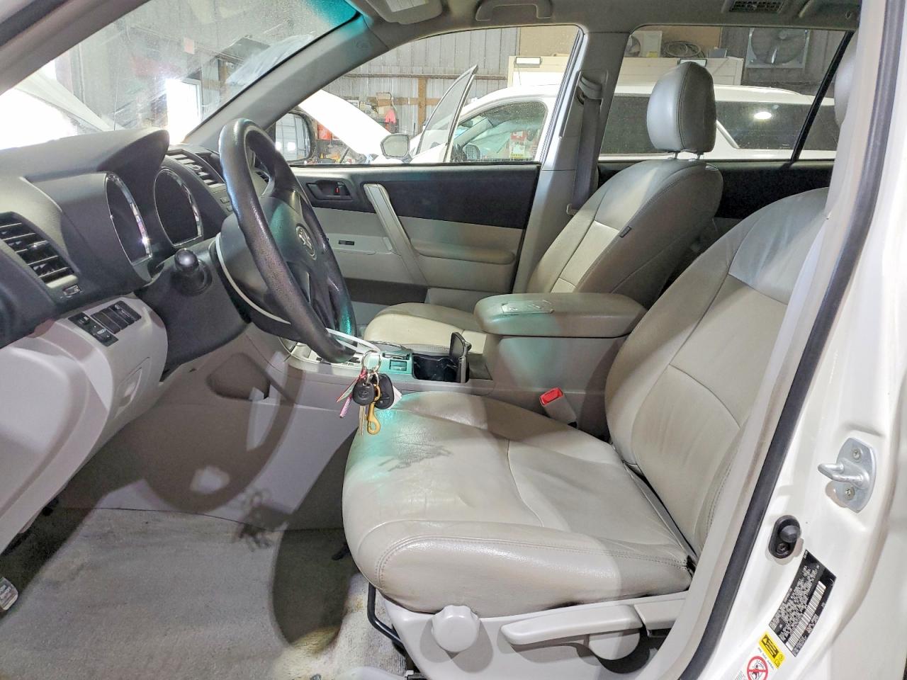 2009 TOYOTA HIGHLANDER photo 7