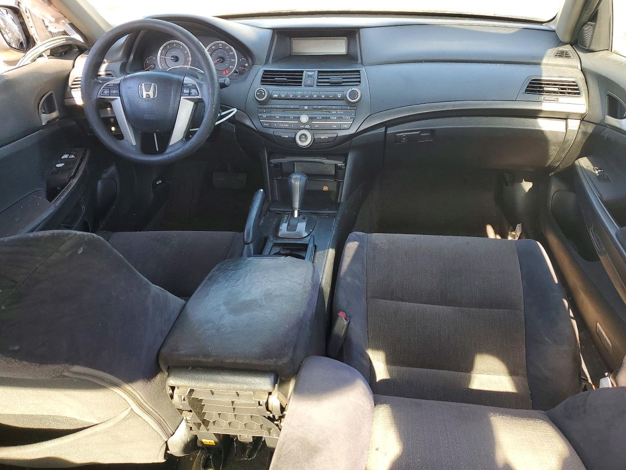 2008 HONDA ACCORD LX photo 8