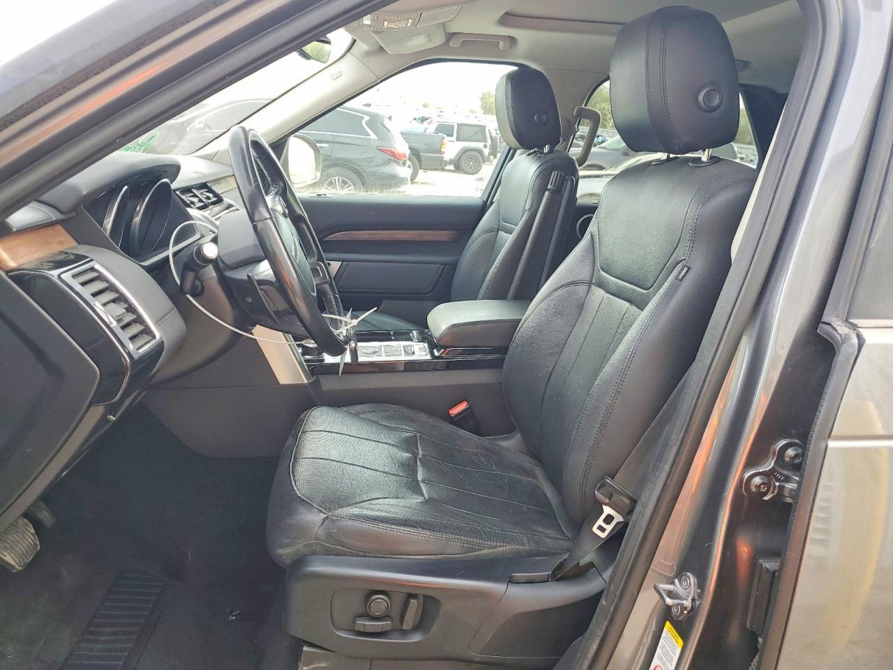 2017 LAND ROVER DISCOVERY HSE photo 7