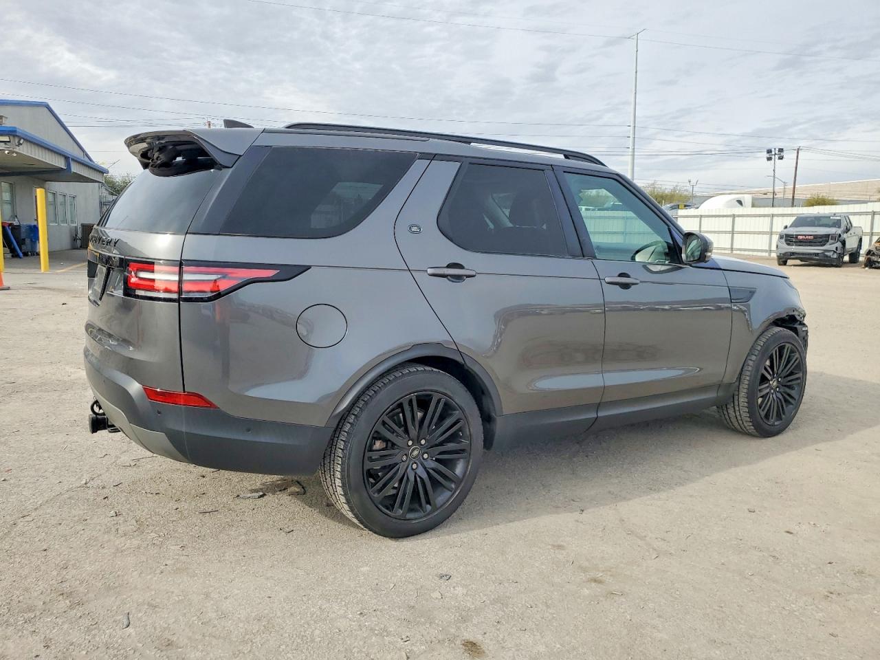 2017 LAND ROVER DISCOVERY HSE photo 3