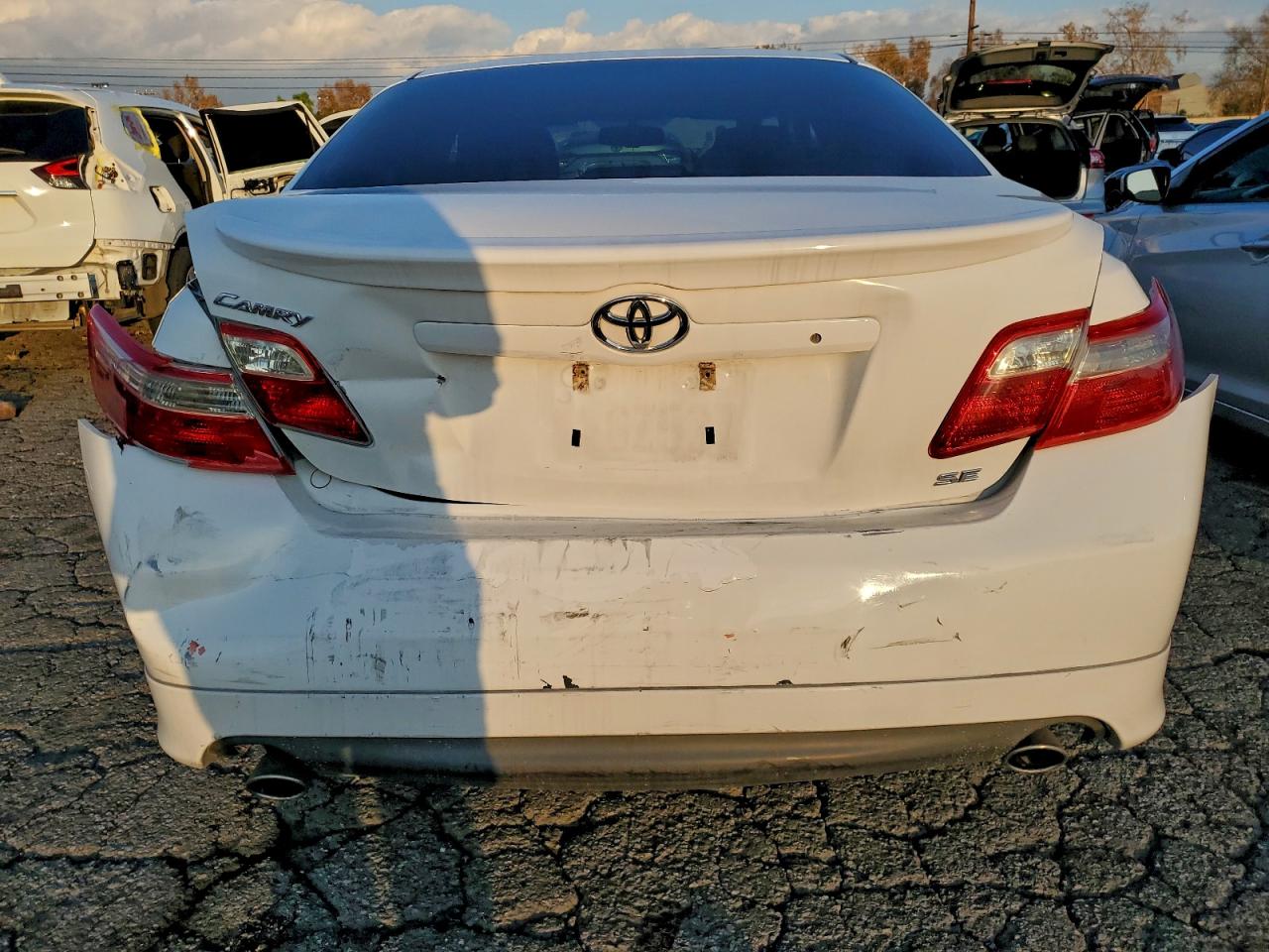 2009 TOYOTA CAMRY SE photo 6