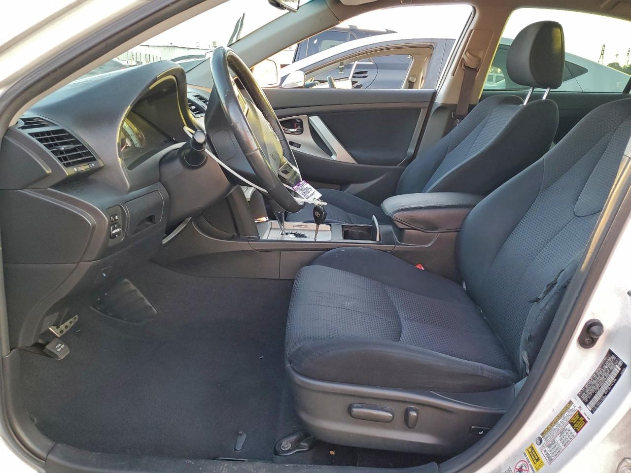 2009 TOYOTA CAMRY SE photo 7