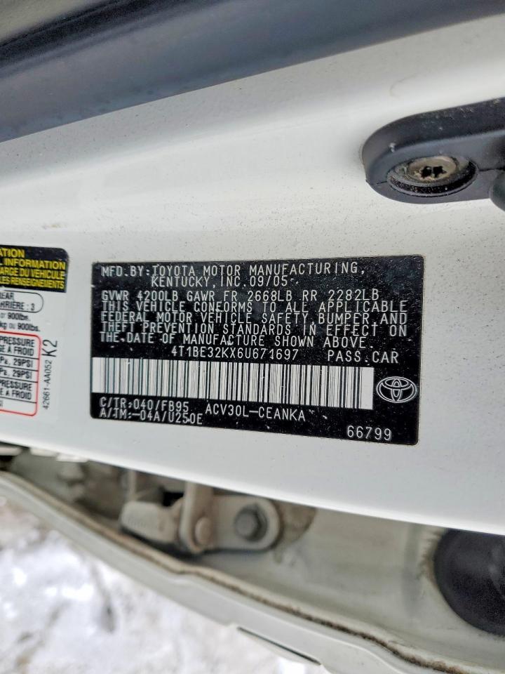 2006 TOYOTA CAMRY LE photo 12