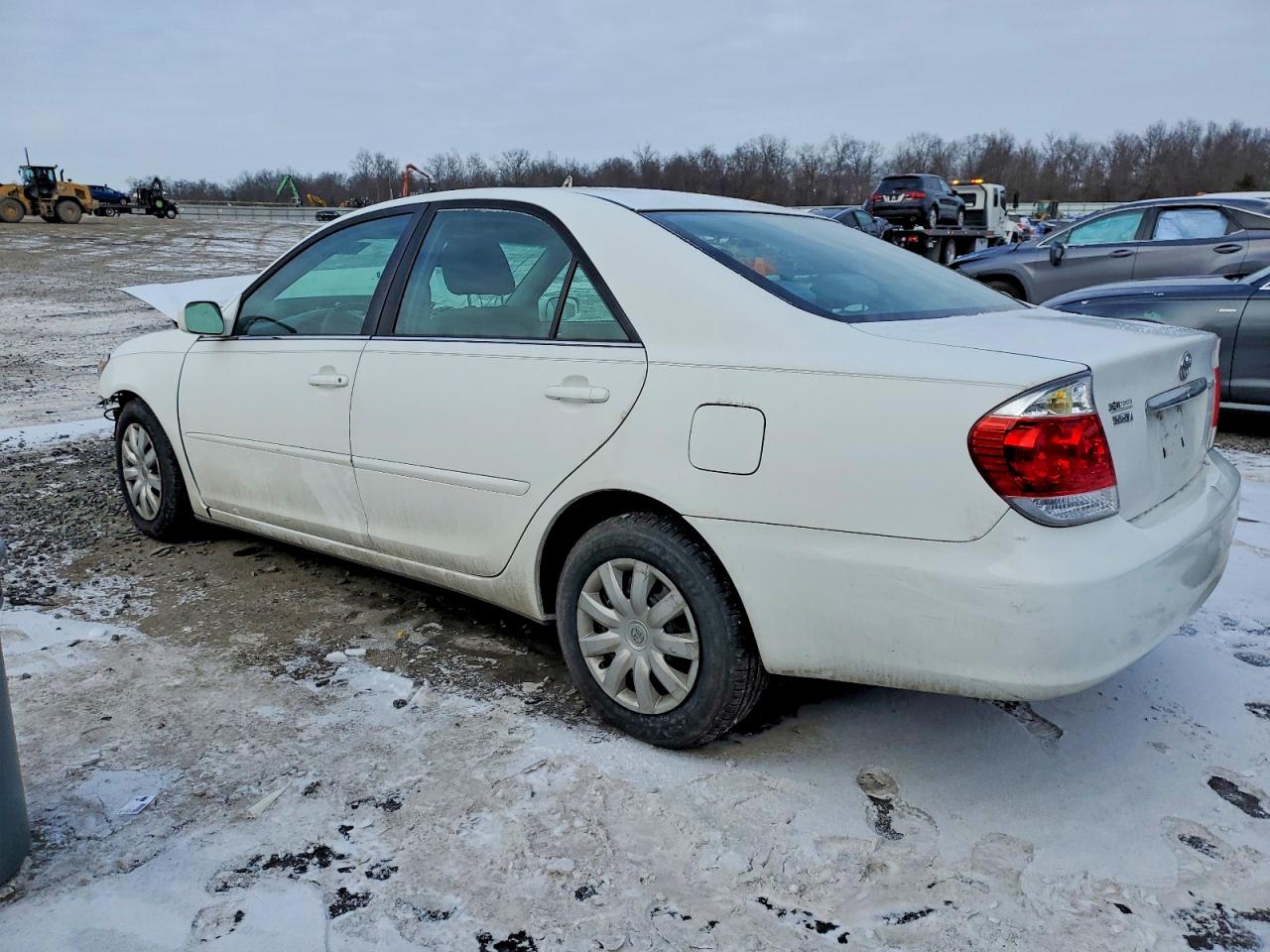 2006 TOYOTA CAMRY LE photo 2