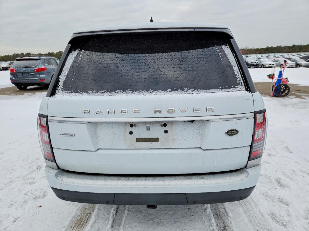 2017 LAND ROVER RANGE ROVER SUPERCHARGED photo 6